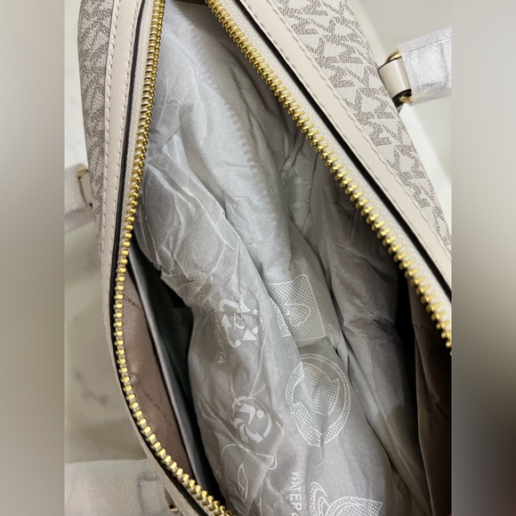 Michael Kors Cream Monogram Satchel - Picture 12 of 16